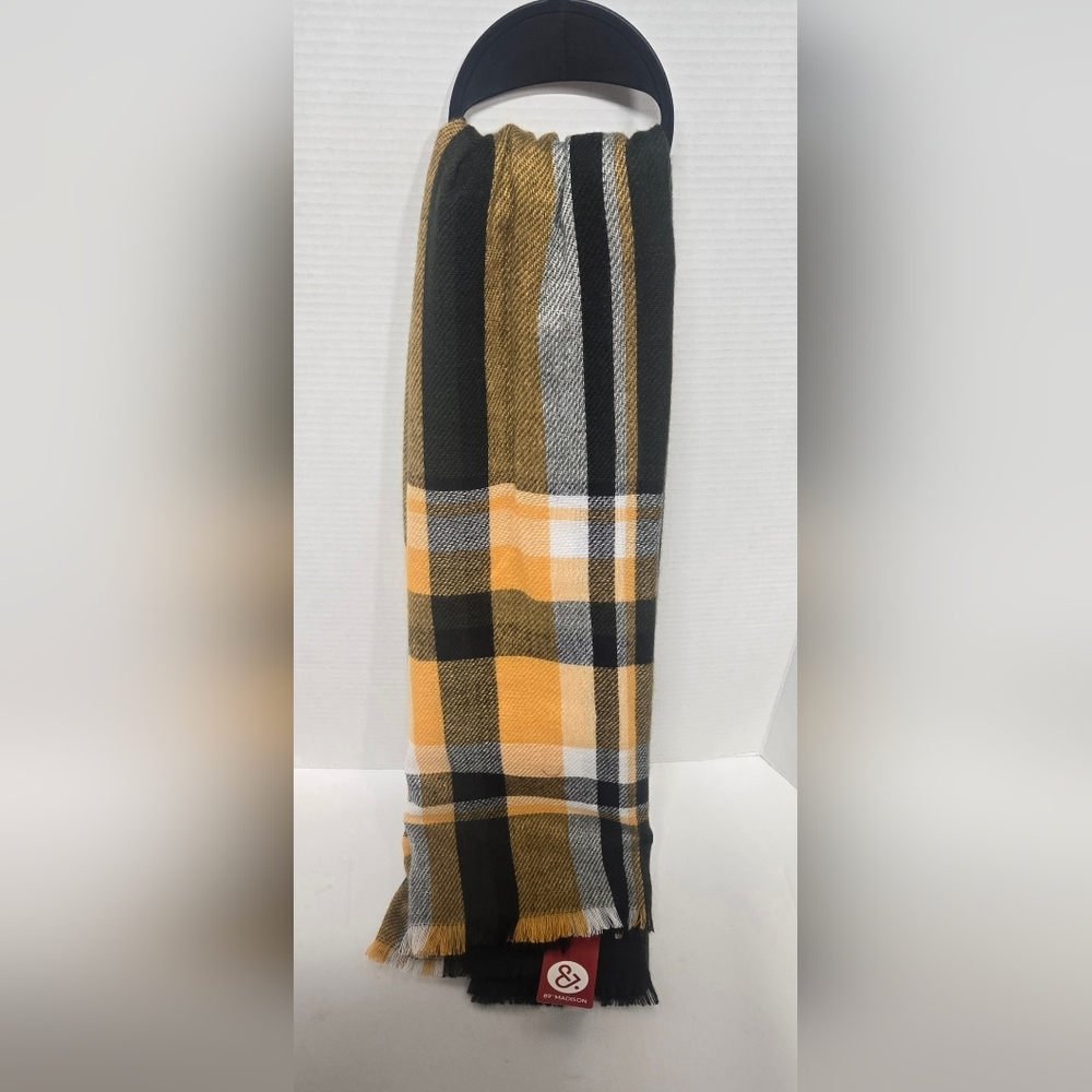 89th & Madison Plaid Scarf